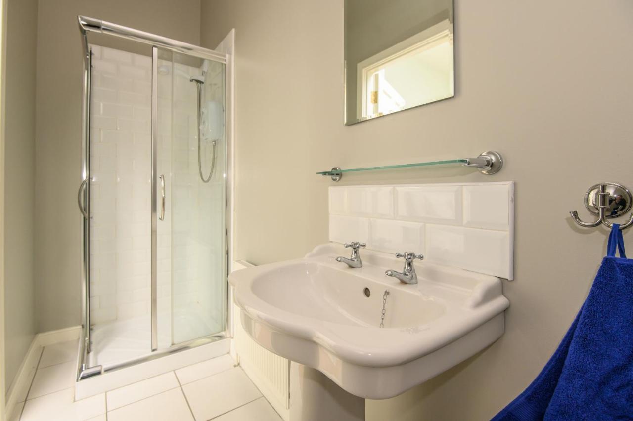 20 Village Square Glaslough Экстерьер фото