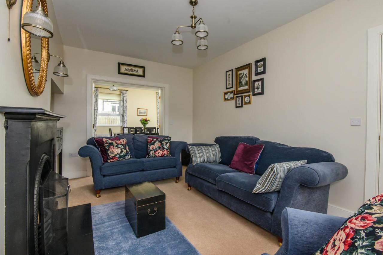 20 Village Square Glaslough Экстерьер фото