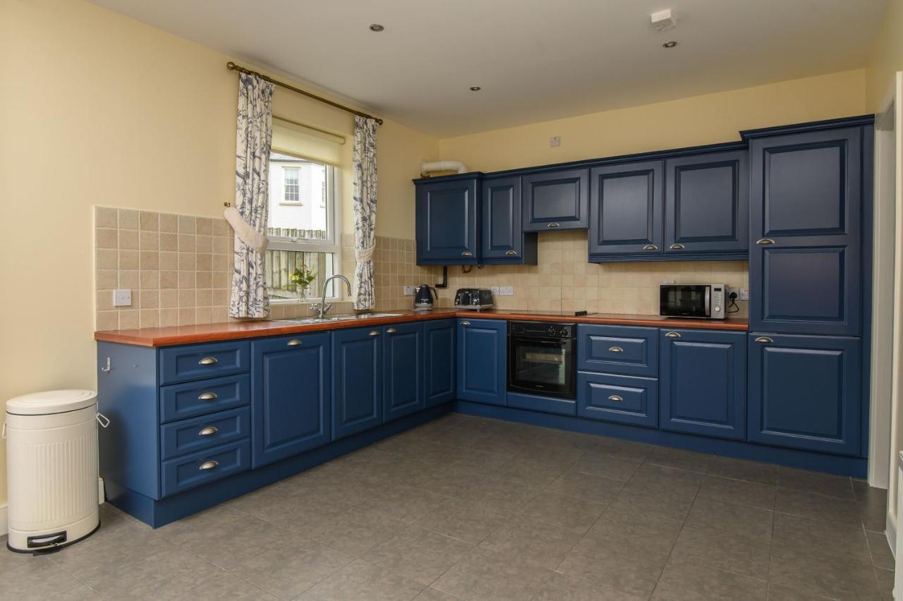 20 Village Square Glaslough Экстерьер фото